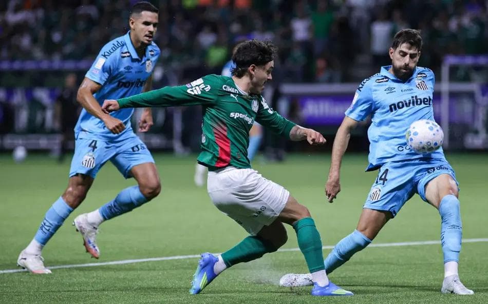 VAR Anula Gol nos Acréscimos e Clássico da Saudade Termina Empatado: Palmeiras 1 x 1 Santos